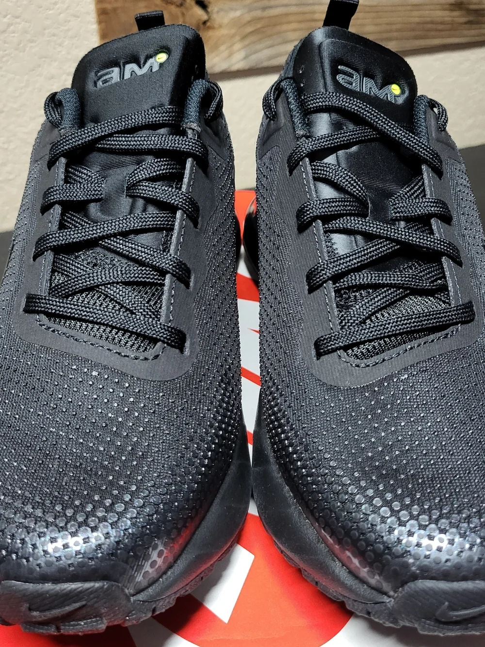*NEW* Nike Air Max Phoenix (GS) Unisex Kids Sneaker Black Size 6Y Women's 7.5